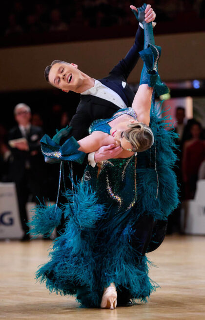 Ballroomdress_Zephyra_1