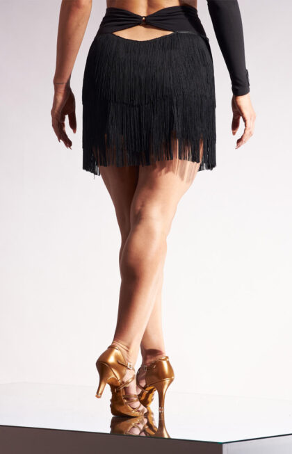 Emma_shortfringe-skirt3