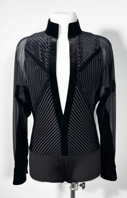 Juniorlatinshirt_Adrienne1