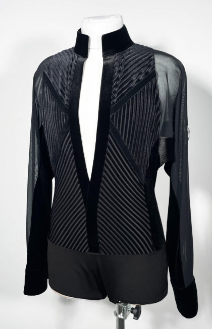 Juniorlatinshirt_Adrienne2