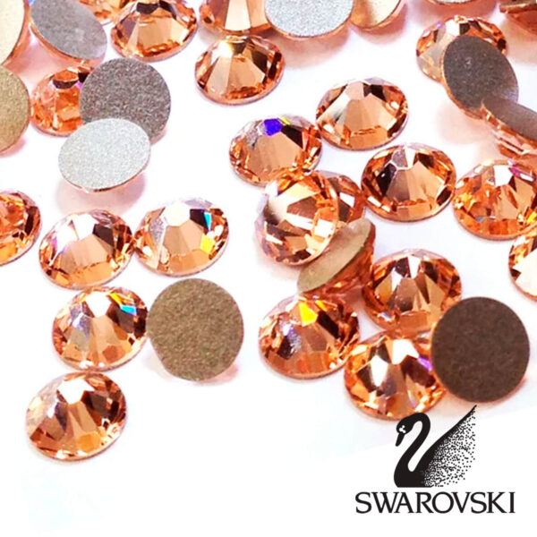 swarovski_lightpeach_flt