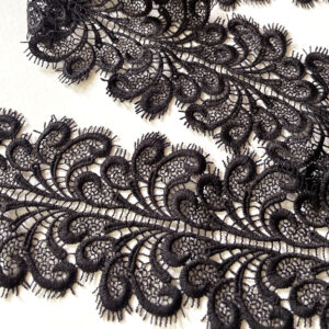 One piece of 1.5m Eyelash Guipure Lace Trim