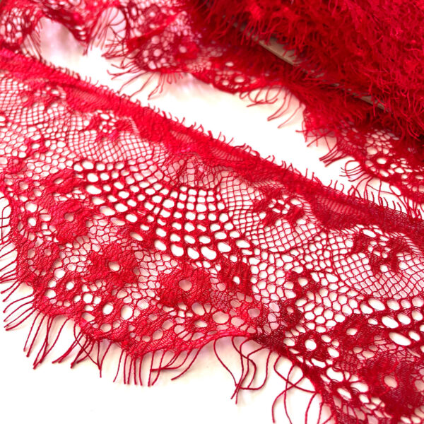 Eyelash_laceTrim_Red1