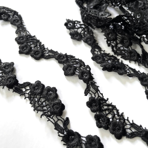 Flower_laceTrim_Black1