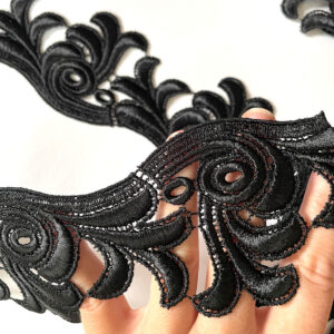Guipure Ernessa Lace Ribbon