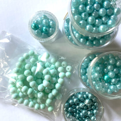 Highquality_GlassPearls_LightBlueMix3
