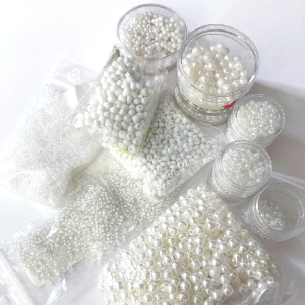 Highquality_GlassPearls_WhiteMix1