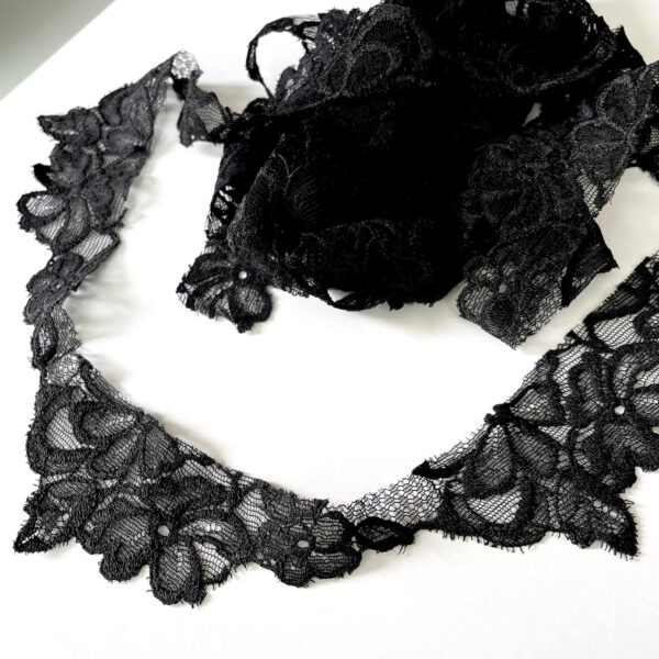 Leafy_stretchlaceTrim_Black1