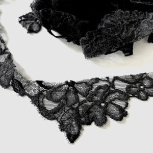 Leafy Stretch Lace Trim Black